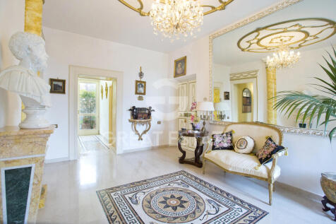 Interno