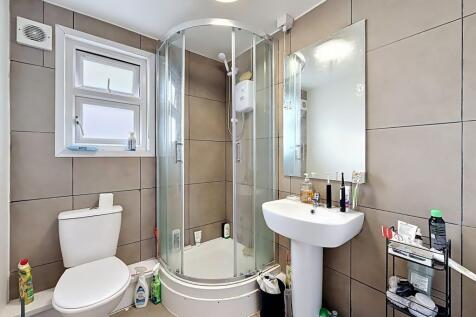 Flat 4 - Shower Room