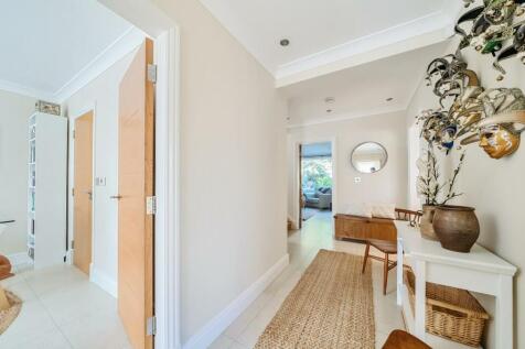 Davidson Frost-Wellings, DFW, Clamp Hill, Stanmore