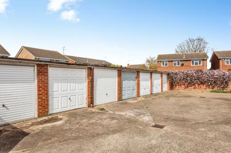 Garage In Block