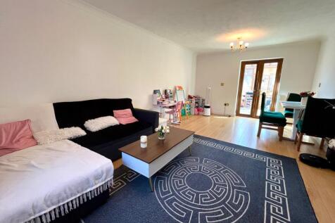 Taylor Walk, Stafford, ST17 9LP photo 4