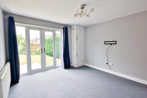 Holmefield Gardens, Barrowford, Nelson photo 5