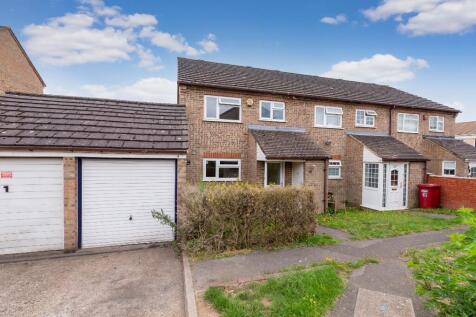 Slough, SL2 - property photo