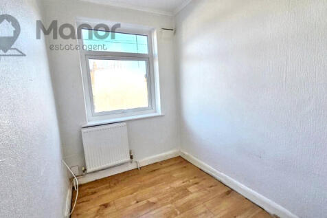 WhatsApp Image 2025-12-15 at 17.40.15 (2)