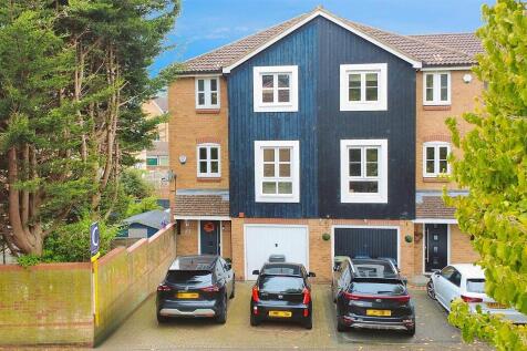 user_edited_photo-4fd4e5cf_user-edited-fbaeee59-c0