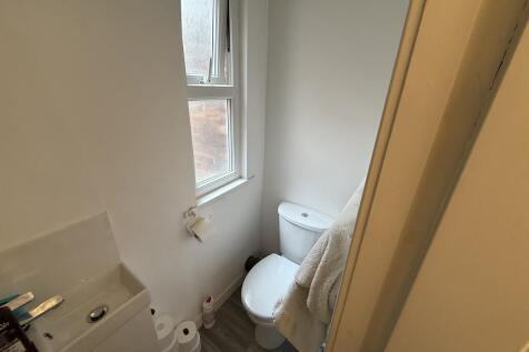 Brook Road, Stockport photo 3