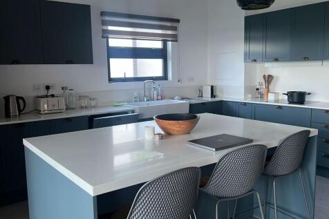 Property OpenKitchen