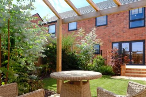 Dandara - The Acres - The Frogmore, Home 269