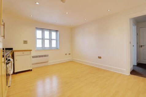 Eastwood Road, Rayleigh, SS6 photo 4
