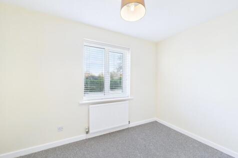 CAM01909G0-PR0454-STILL016