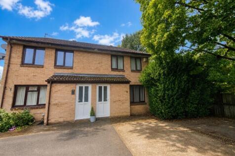 Ground floor maisonette with private garden