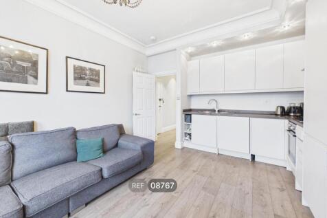 Kitchen/Living area