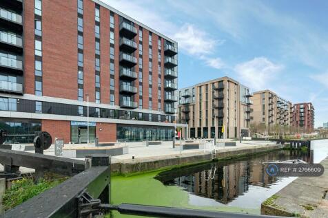 Large Terrace With Canal View
