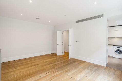 Cavalry Square, Chelsea, London SW3 photo 3