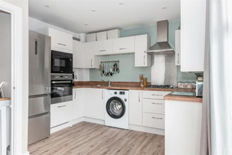 9 Houlder Drive5.jpg