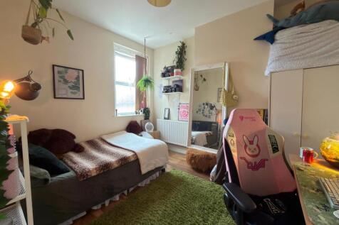 Mackintosh Place,Roath,Cardiff photo 5