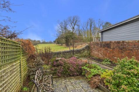 CAM05476G0-PR0104-STILL002.jpg