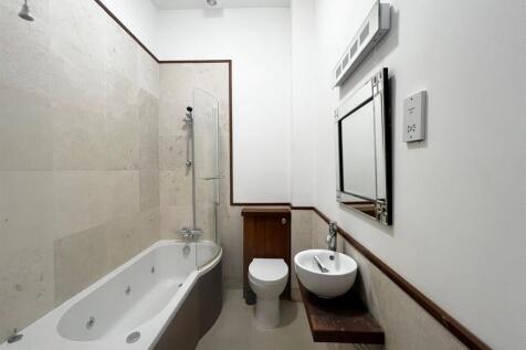 2 St Vincents Court, The Avenues photo 4