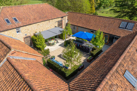 Drone - Thorpe Fa...