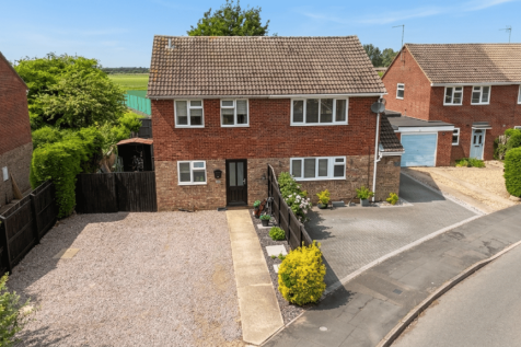 Peterborough, PE6 - property photo