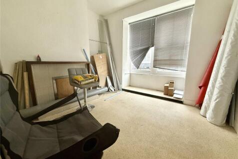 Retail Property (high street) for sale Image 6
