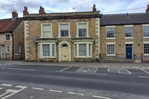 Retail Property (high street) to rent Image 2