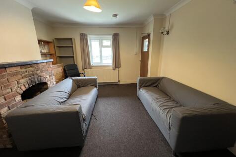Broadlands Road,  photo 5