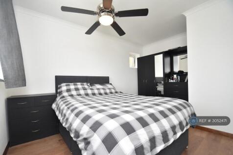 Pettis Road, St. Ives, PE27 photo 3