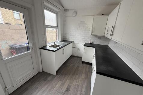 58 Waterloo Street Clayton-Le-Moors photo 5