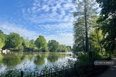 Moments From Crystal Palace Lake