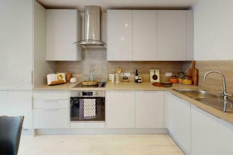 Highland Court, Gavel Drive, Rugby, Warwickshire photo 3