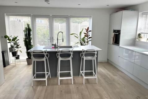 Open Plan Kitchen/ Lounge/ Dining Room