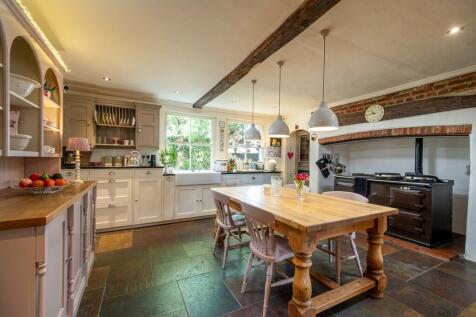 1440px-The Old Re...