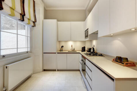 2 2 beaufort gard...