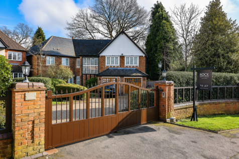 5 bed detached house for rent in Highbury Road, Four Oaks, Sutton Coldfield, B74