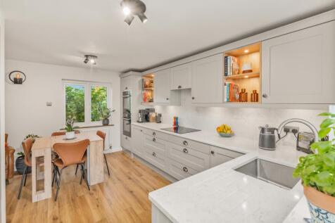 3 Thatchers Close, Epwell-10.jpg