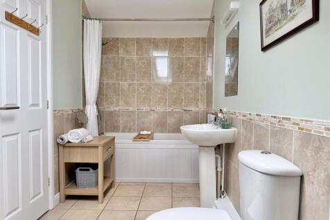 Second bedroom Ensuite