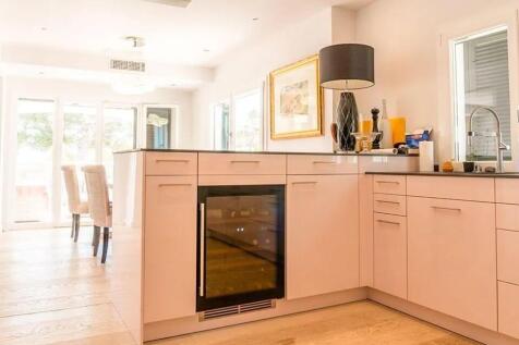 227860822_original.j