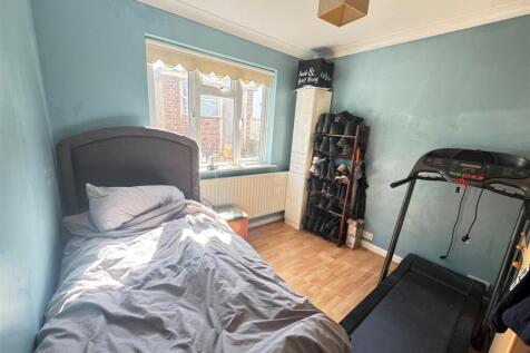 Bedroom 4 (Ground Floor)