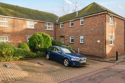 Winchester, SO23 - property photo