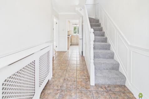 Presented by Clinton at EweMove Bexleyheath and Da