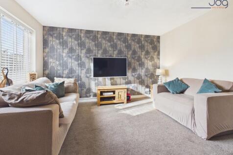 Spacious Lounge