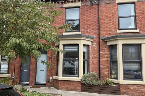 3-bed terraced on Rhiwlas Street, Liverpool, £1,395/mo