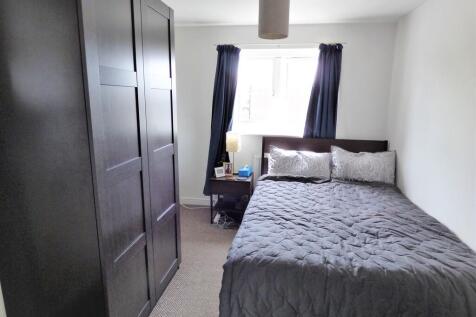 Tavistock Road, Sale photo 5