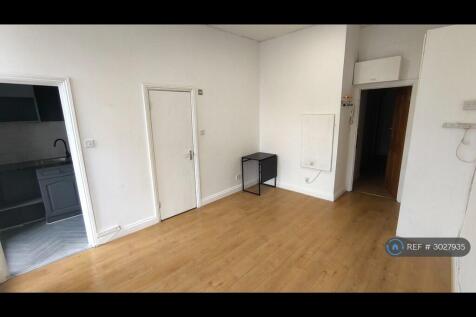 Studio Room