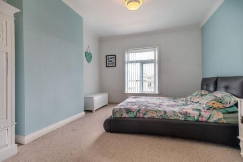 Springfield Lane, Morley, LS27 photo 3
