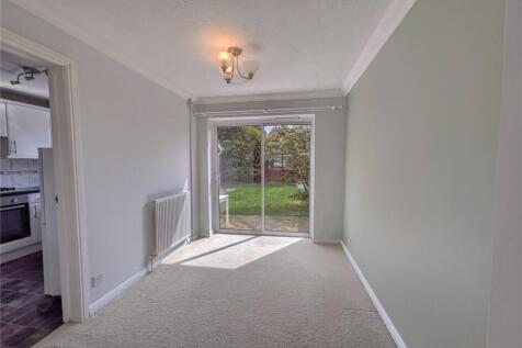 Priorwood Gardens, Ingleby Barwick photo 4