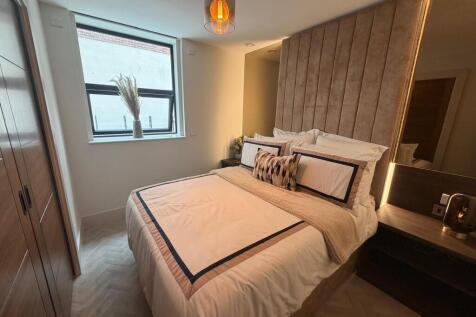 1-bed flat on Coverdale House, £1,971/mo