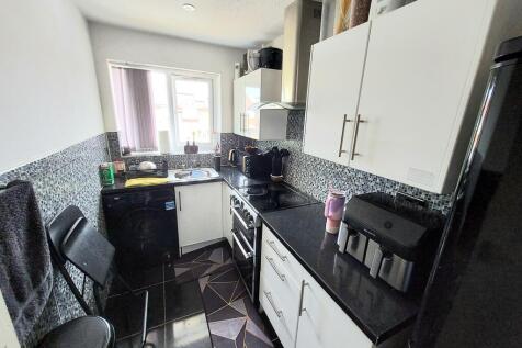 Sorrel Drive, Walsall, WS1 4BQ photo 3