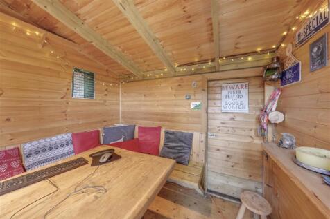 Garden Office Inside